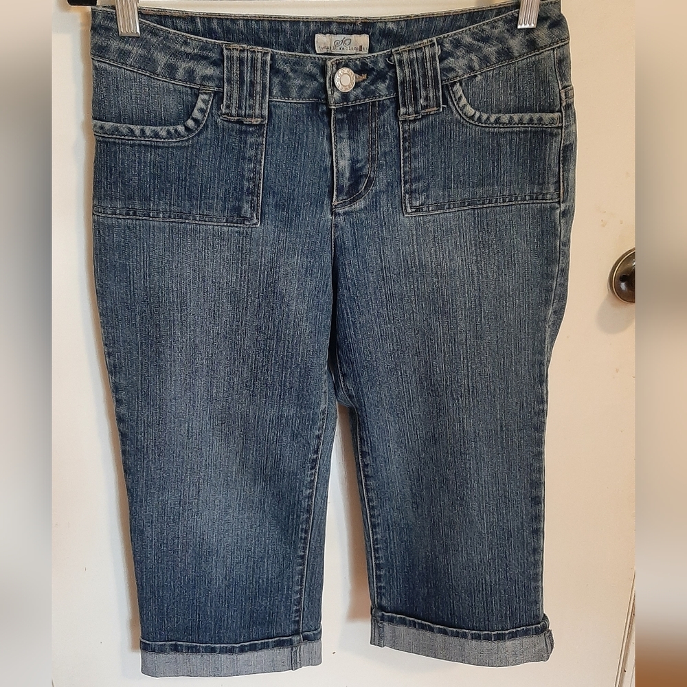 •SO Capris Size 7